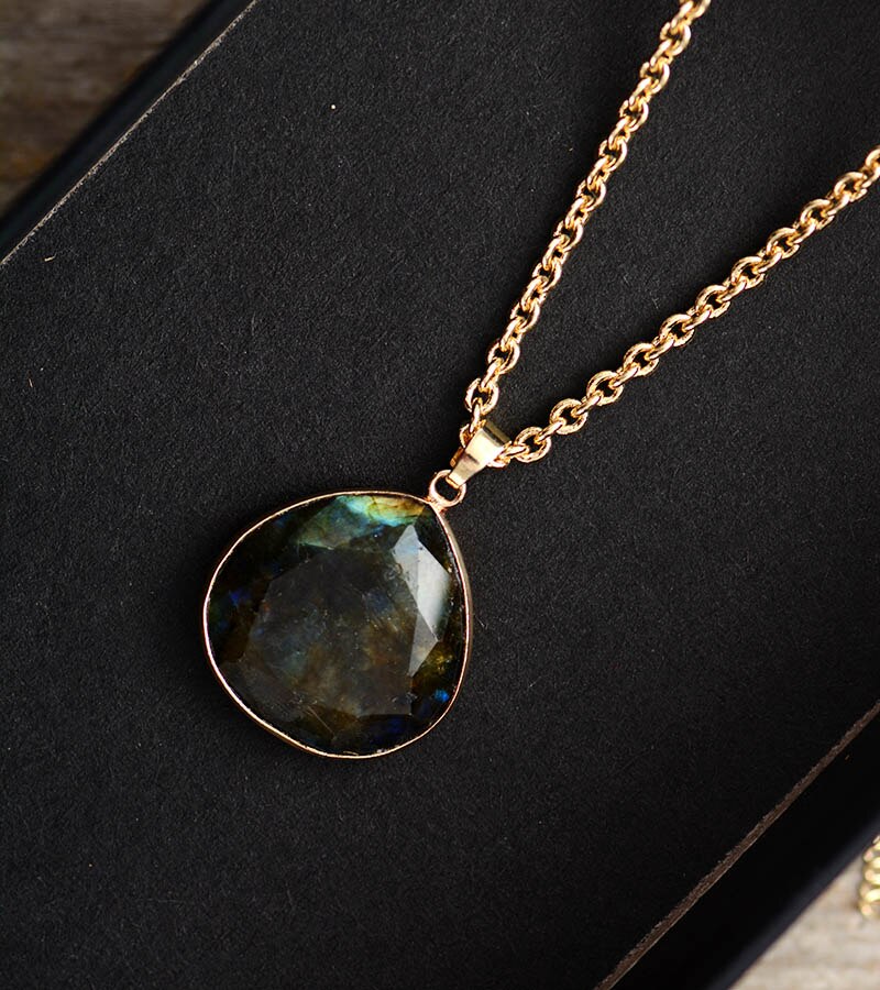 Labradorite Pendant Necklace